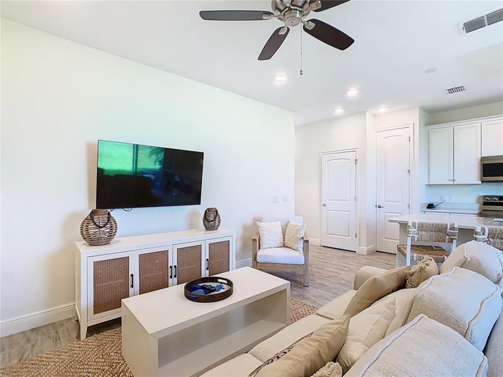 Image No.7-3 Bed Townhouse for sale