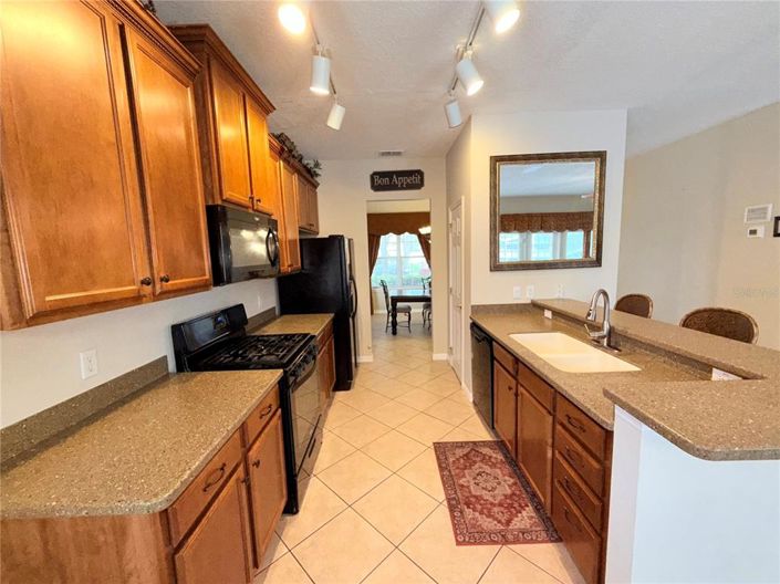 Image No.3-6 Bed Property for sale