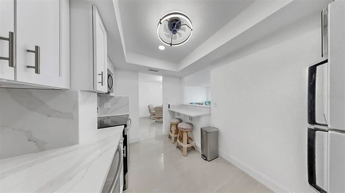 Image No.11-2 Bed Property for sale