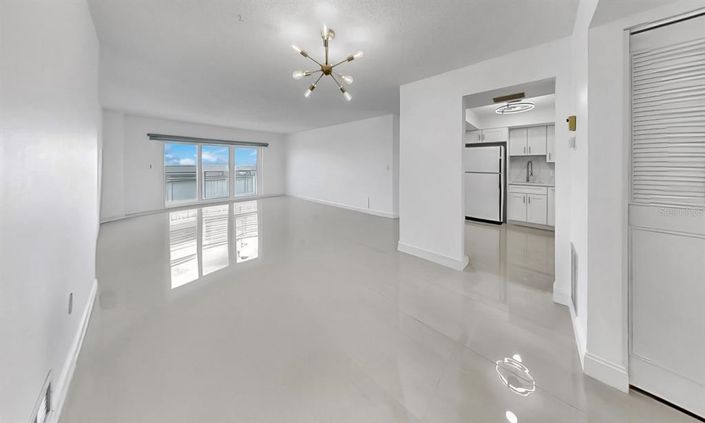 Image No.13-2 Bed Property for sale