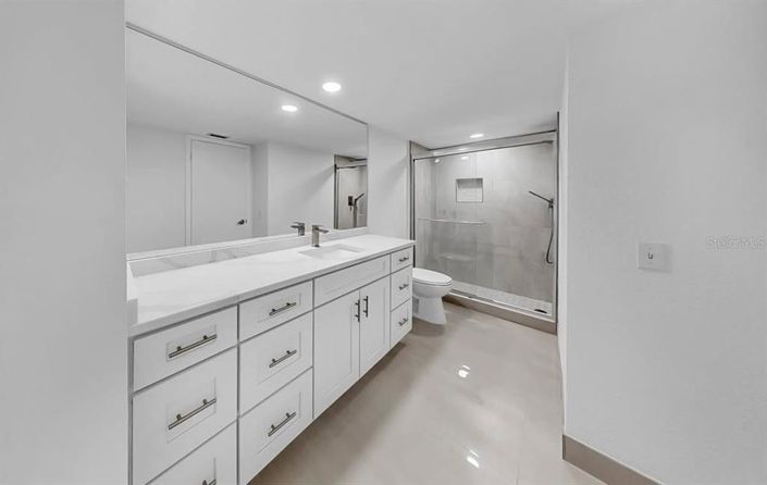 Image No.16-2 Bed Property for sale