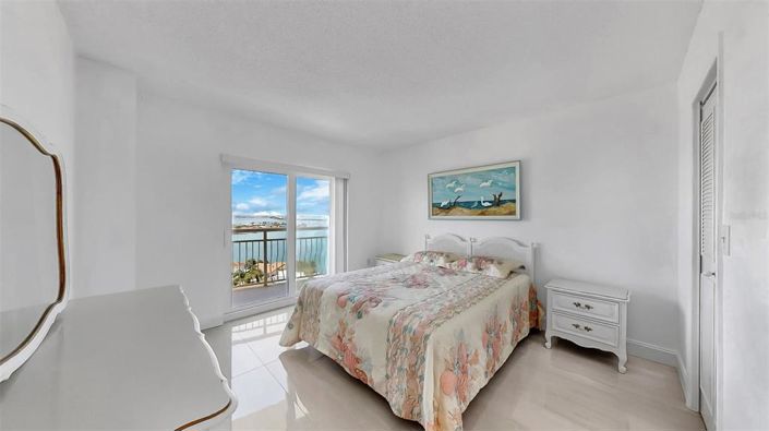 Image No.18-2 Bed Property for sale