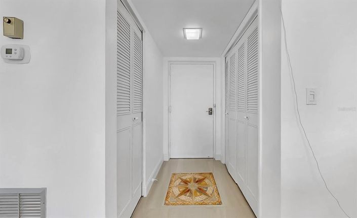 Image No.19-2 Bed Property for sale