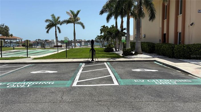 Image No.20-2 Bed Property for sale