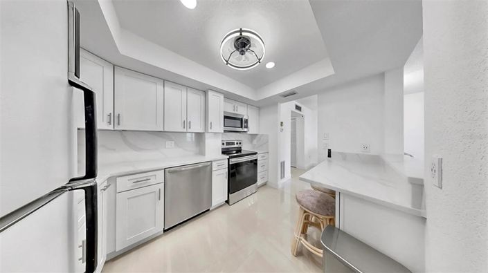 Image No.8-2 Bed Property for sale