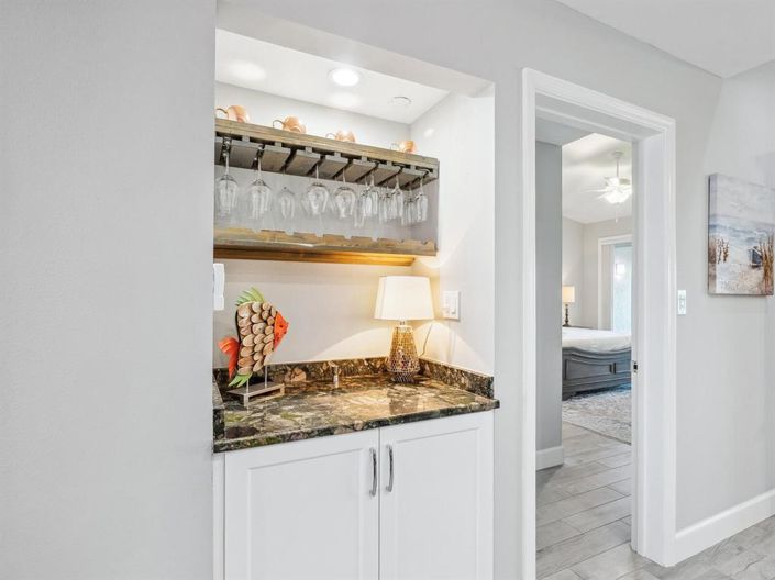 Image No.14-2 Bed Property for sale