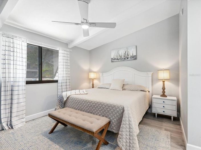 Image No.26-2 Bed Property for sale