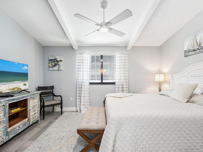 Image No.27-2 Bed Property for sale