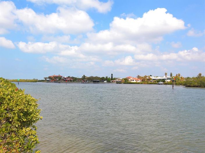 Image No.48-2 Bed Property for sale