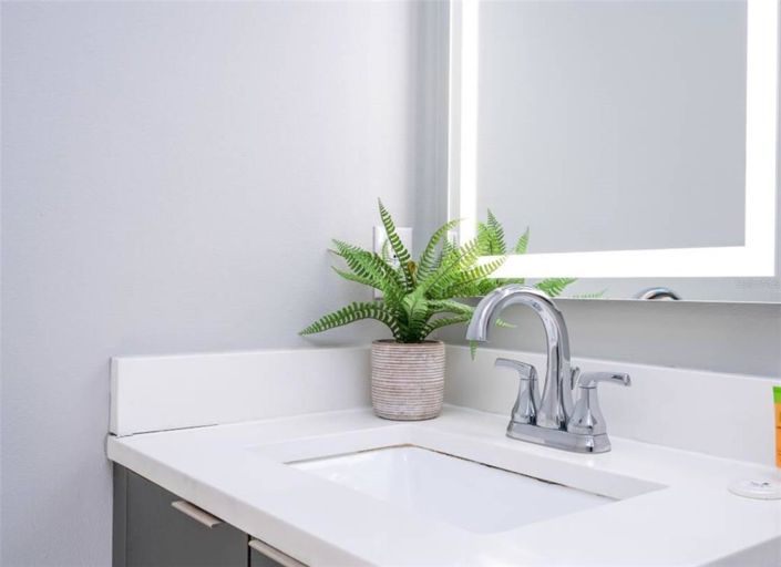 Image No.25-4 Bed Townhouse for sale