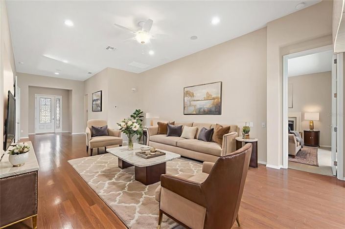 Image No.13-3 Bed Property for sale