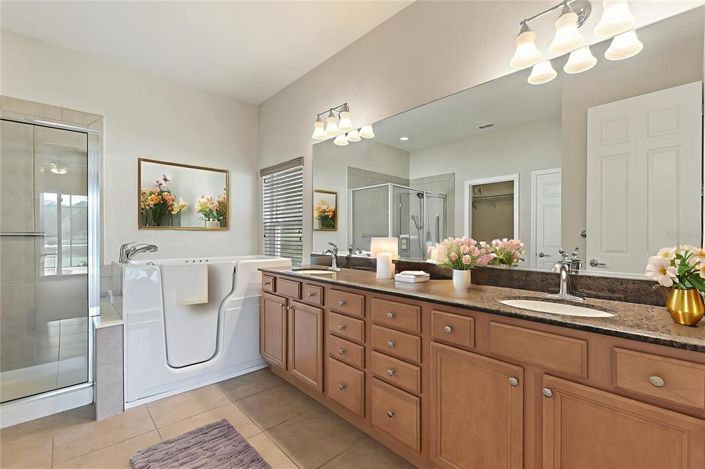 Image No.19-3 Bed Property for sale