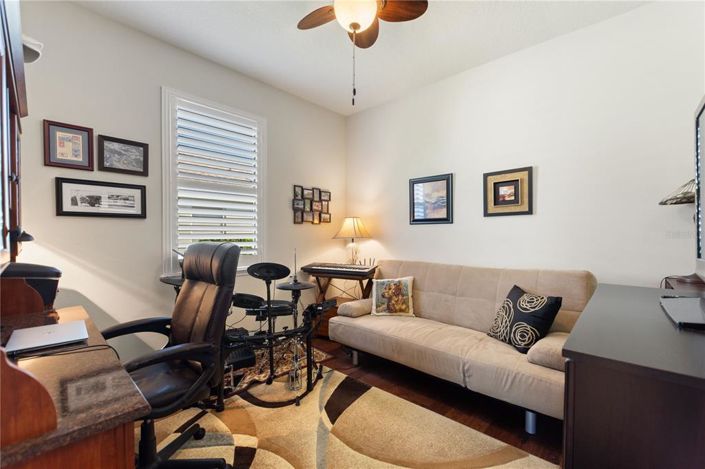 Image No.36-3 Bed Property for sale