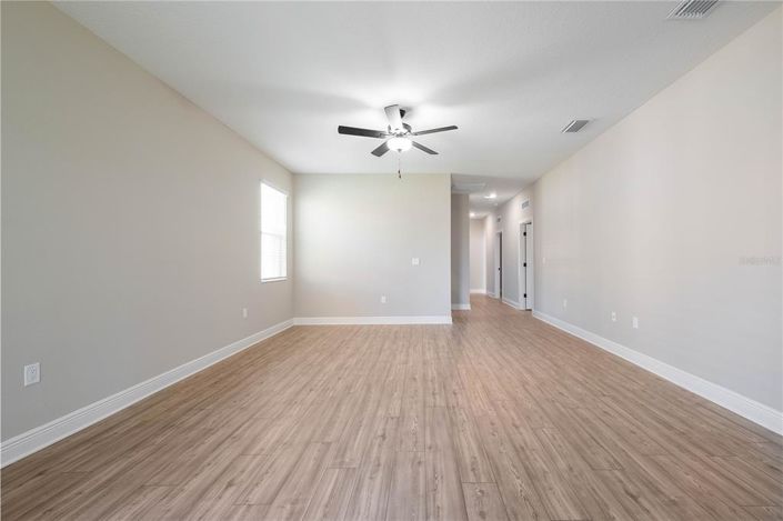 Image No.3-3 Bed Property for sale