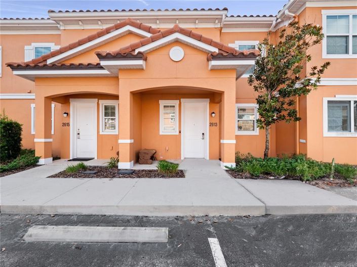 Image No.24-2 Bed Townhouse for sale