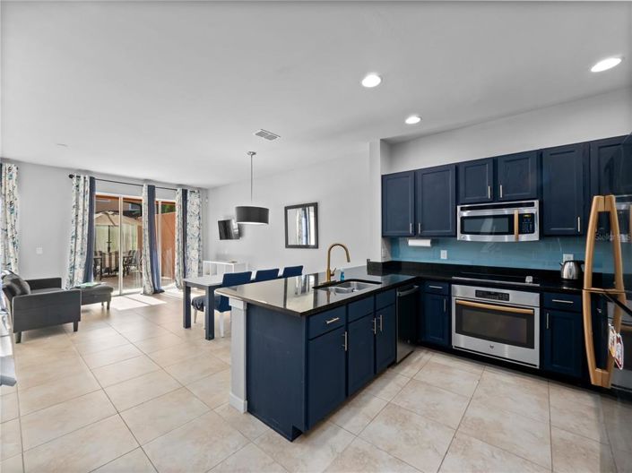 Image No.7-2 Bed Townhouse for sale