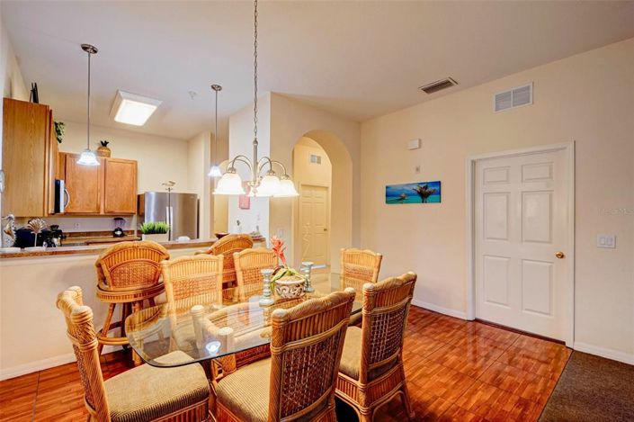 Image No.8-3 Bed Property for sale