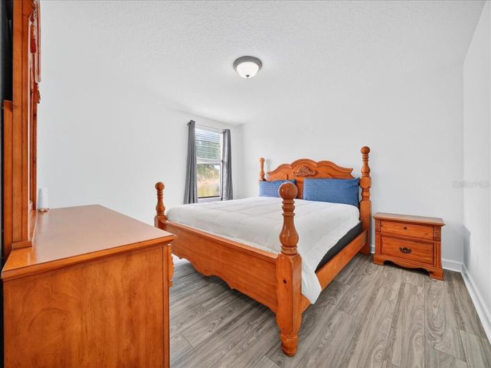 Image No.38-8 Bed Property for sale