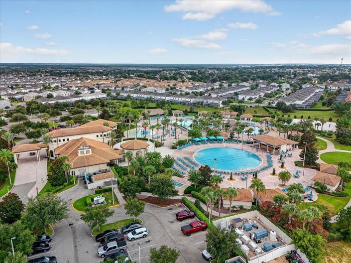 Image No.53-8 Bed Property for sale