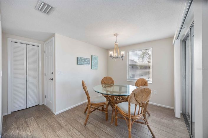 Image No.28-4 Bed Property for sale