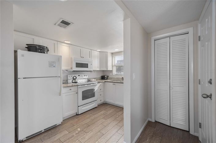 Image No.32-4 Bed Property for sale