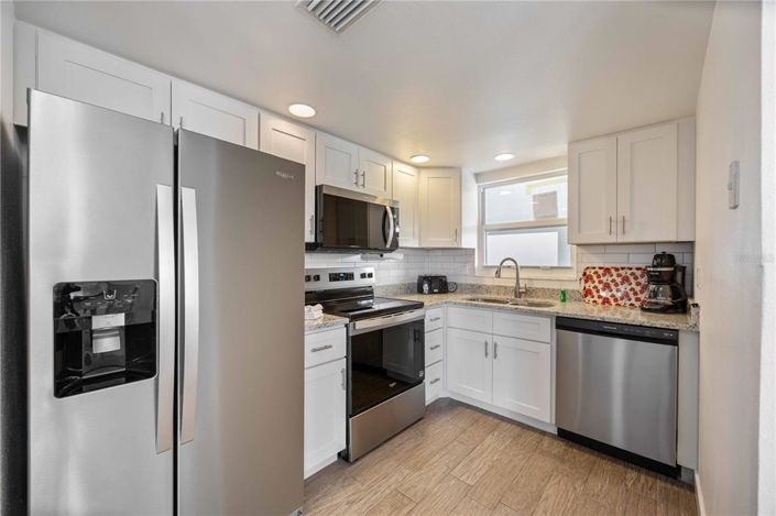 Image No.8-4 Bed Property for sale