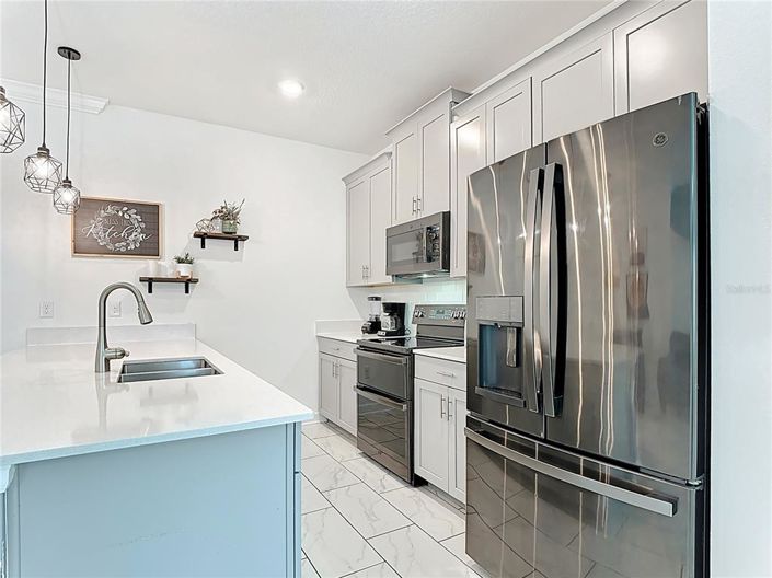 Image No.12-5 Bed Townhouse for sale