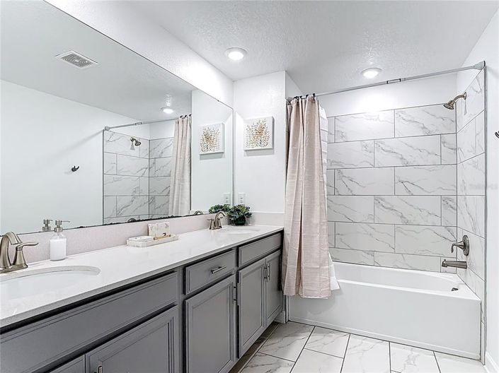 Image No.25-5 Bed Townhouse for sale