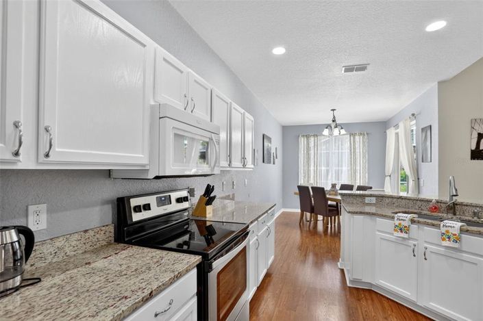 Image No.12-4 Bed Property for sale