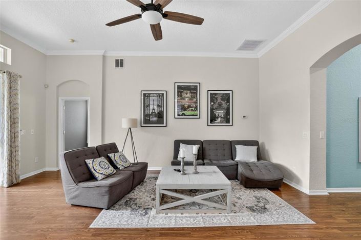 Image No.16-4 Bed Property for sale