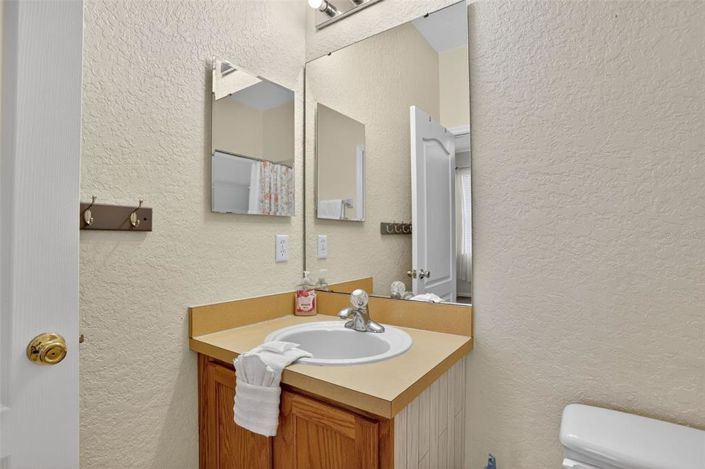 Image No.19-4 Bed Property for sale