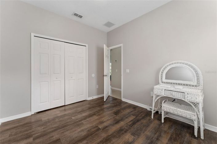 Image No.25-3 Bed Property for sale