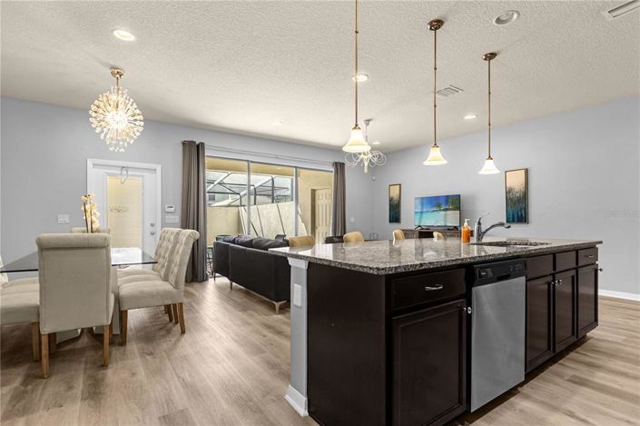 Image No.21-4 Bed Townhouse for sale