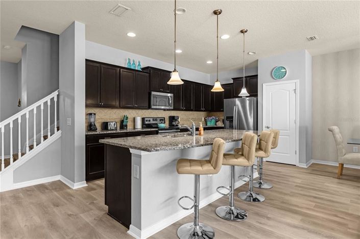 Image No.22-4 Bed Townhouse for sale