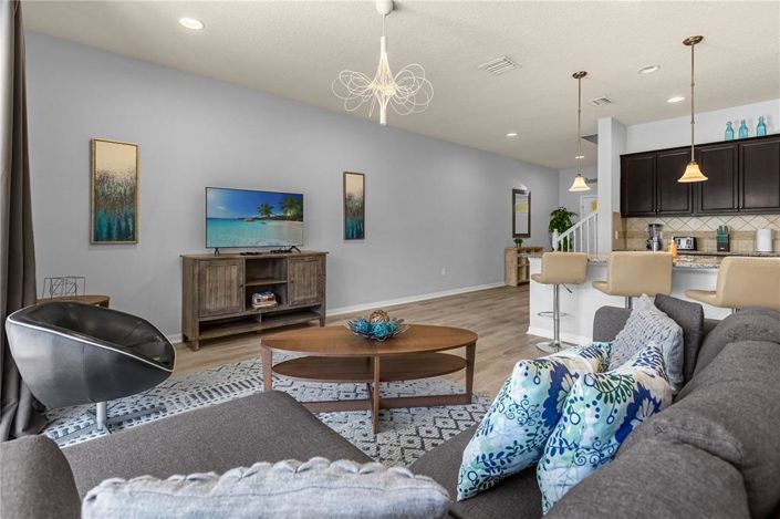 Image No.25-4 Bed Townhouse for sale