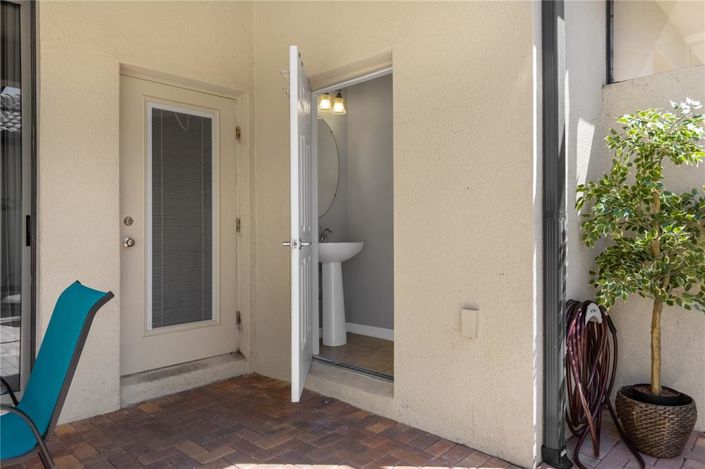 Image No.30-4 Bed Townhouse for sale