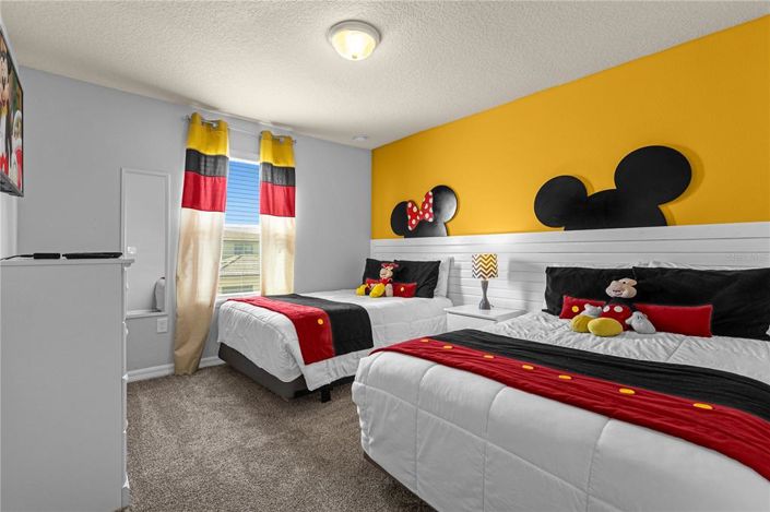 Image No.4-4 Bed Townhouse for sale