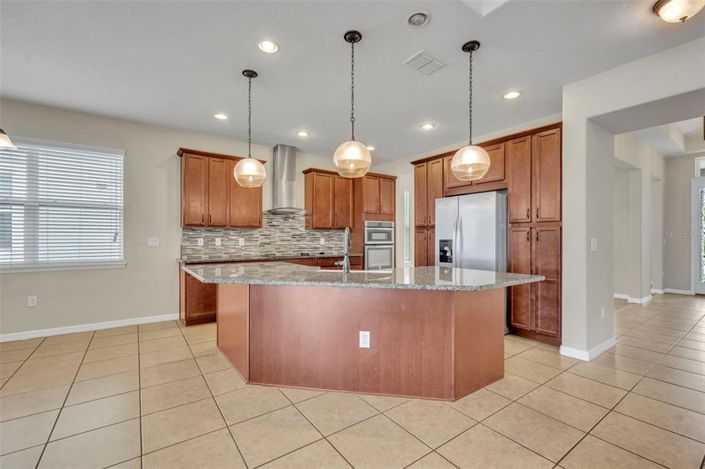 Image No.21-5 Bed Property for sale