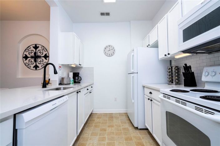 Image No.7-3 Bed Property for sale