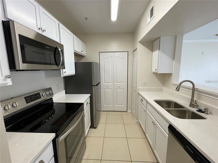 Image No.3-2 Bed Property for sale