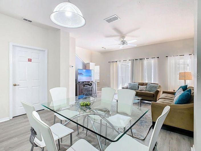 Image No.10-3 Bed Townhouse for sale