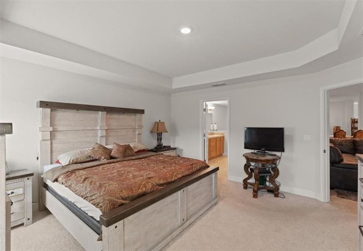 Image No.8-4 Bed Property for sale