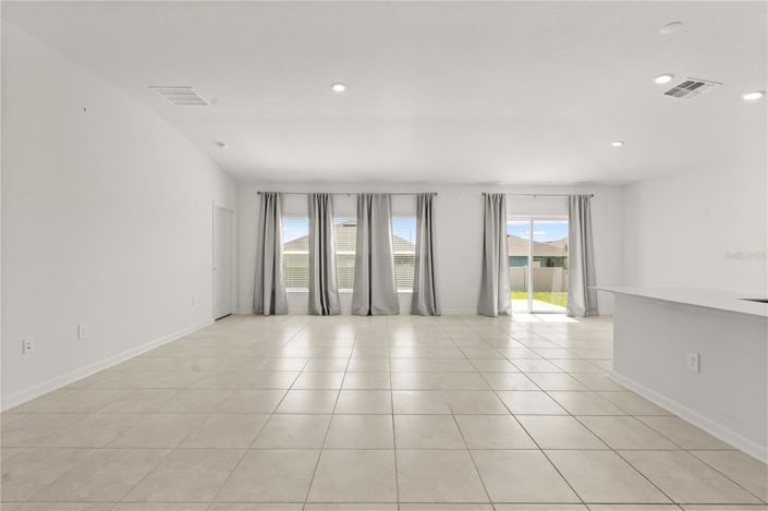 Image No.6-4 Bed Property for sale