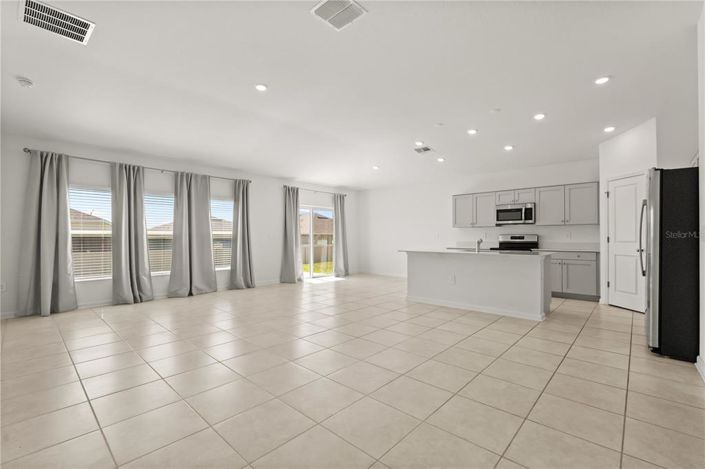 Image No.8-4 Bed Property for sale