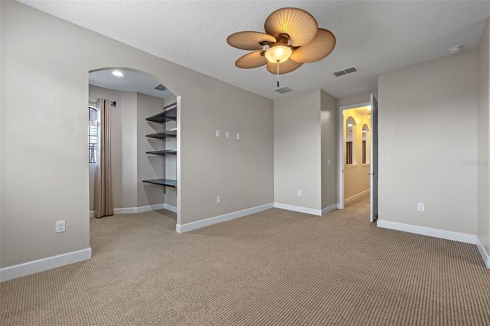 Image No.46-6 Bed Property for sale