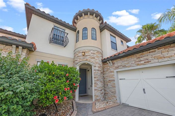 Image No.8-6 Bed Property for sale