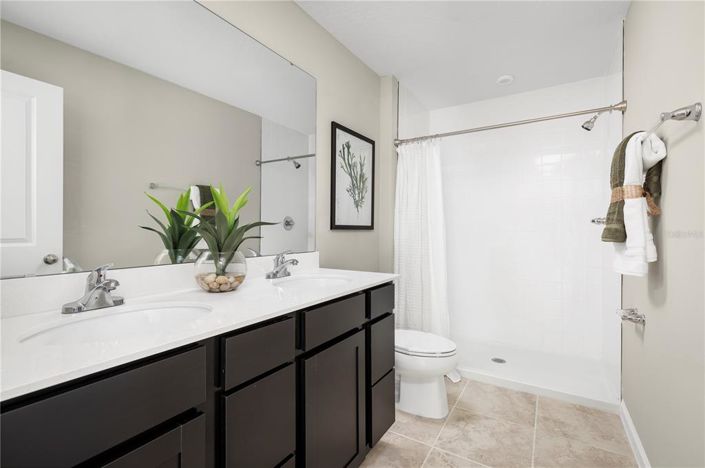 Image No.15-4 Bed Property for sale