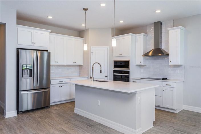 Image No.3-4 Bed Property for sale