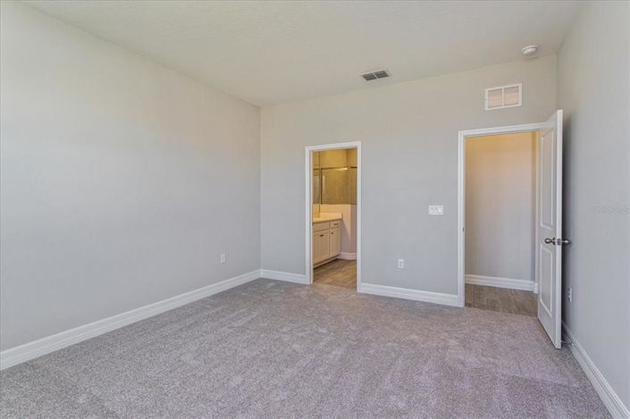 Image No.8-4 Bed Property for sale