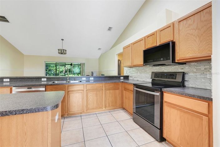 Image No.18-4 Bed Property for sale